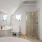 M384-vaeggerlose-marielyst-strandvej-63-b Bøtø By